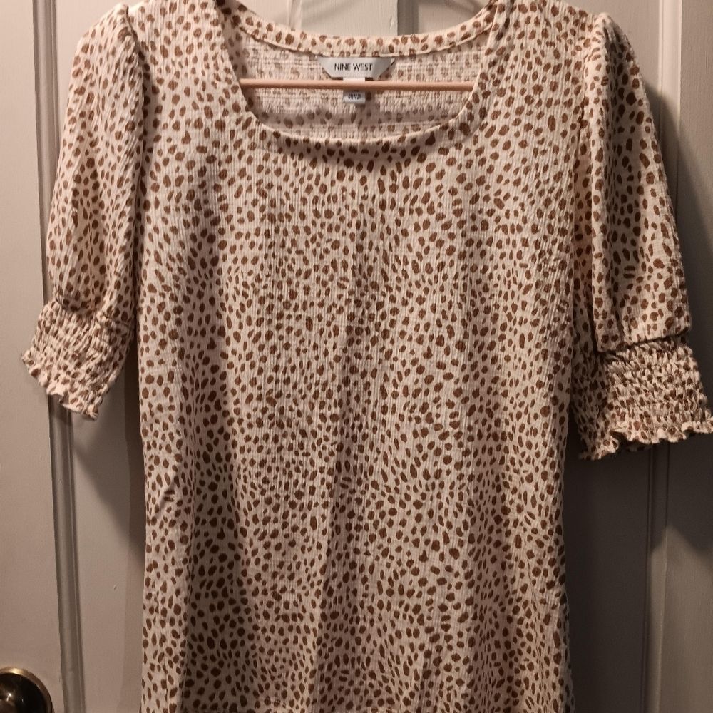 🤠Nine West Animal Print Short Sleeve Blouse Size XS